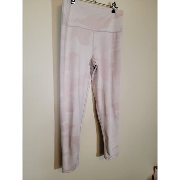 Offline by Aerie Women's Camo Print Leggings High Waisted Pull-on Pink Size XL - Picture 2 of 6